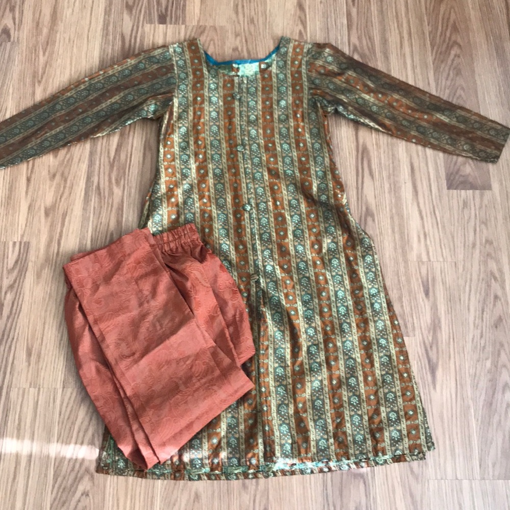Pakistani/Indian 2 pcs